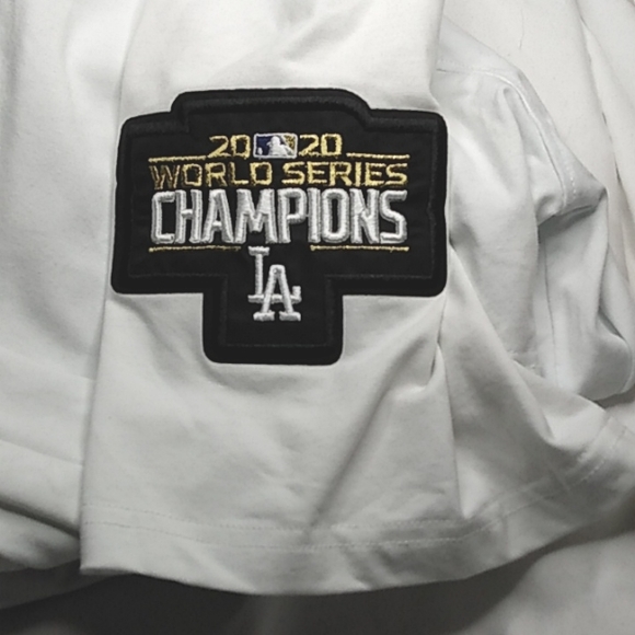 Los Angeles Dodgers 2020 Champion Shirt - Picture 6 of 8